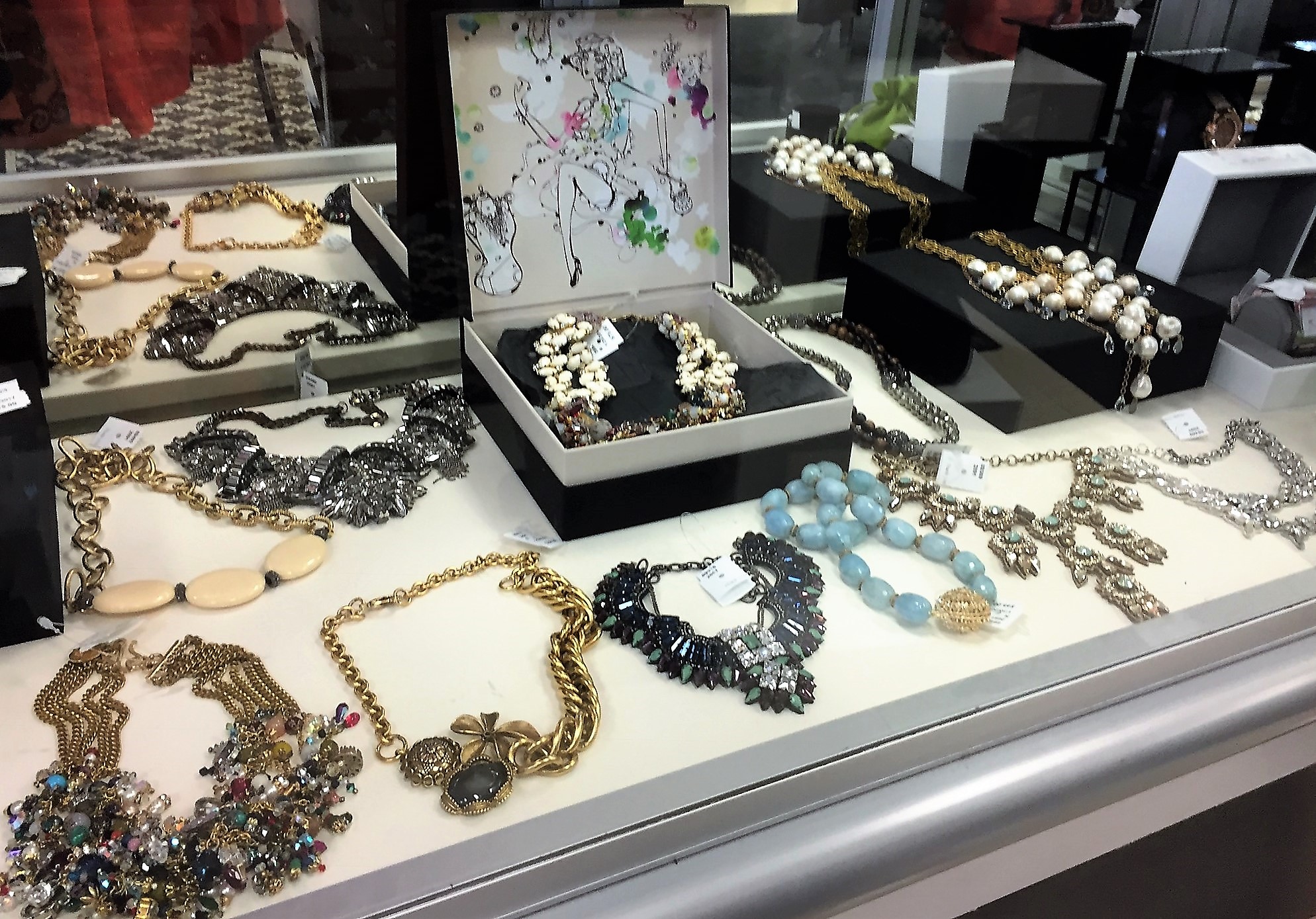 Specials - JUST IN: STUNNING BOUTIQUE JEWELRY